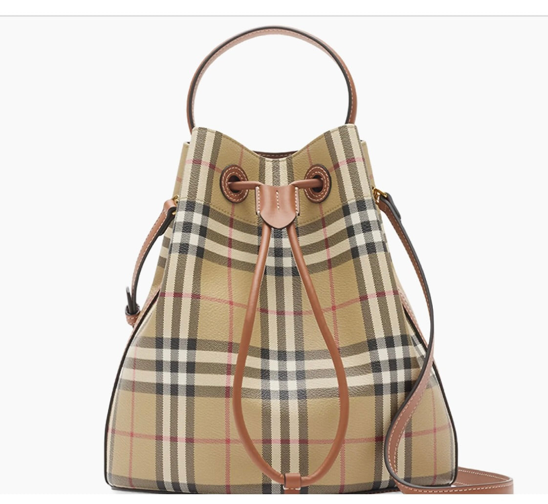 Bucket bag
