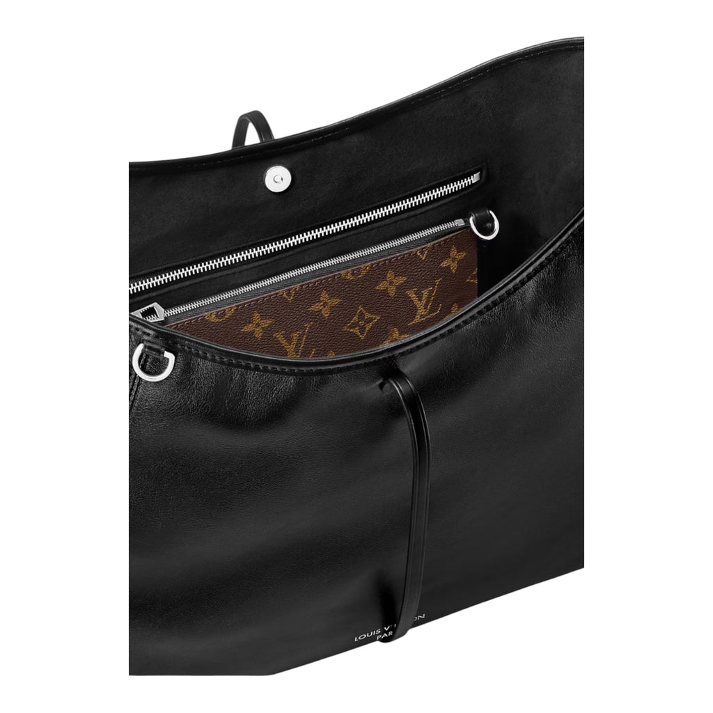 CarryAll Vibe MM Handbag.